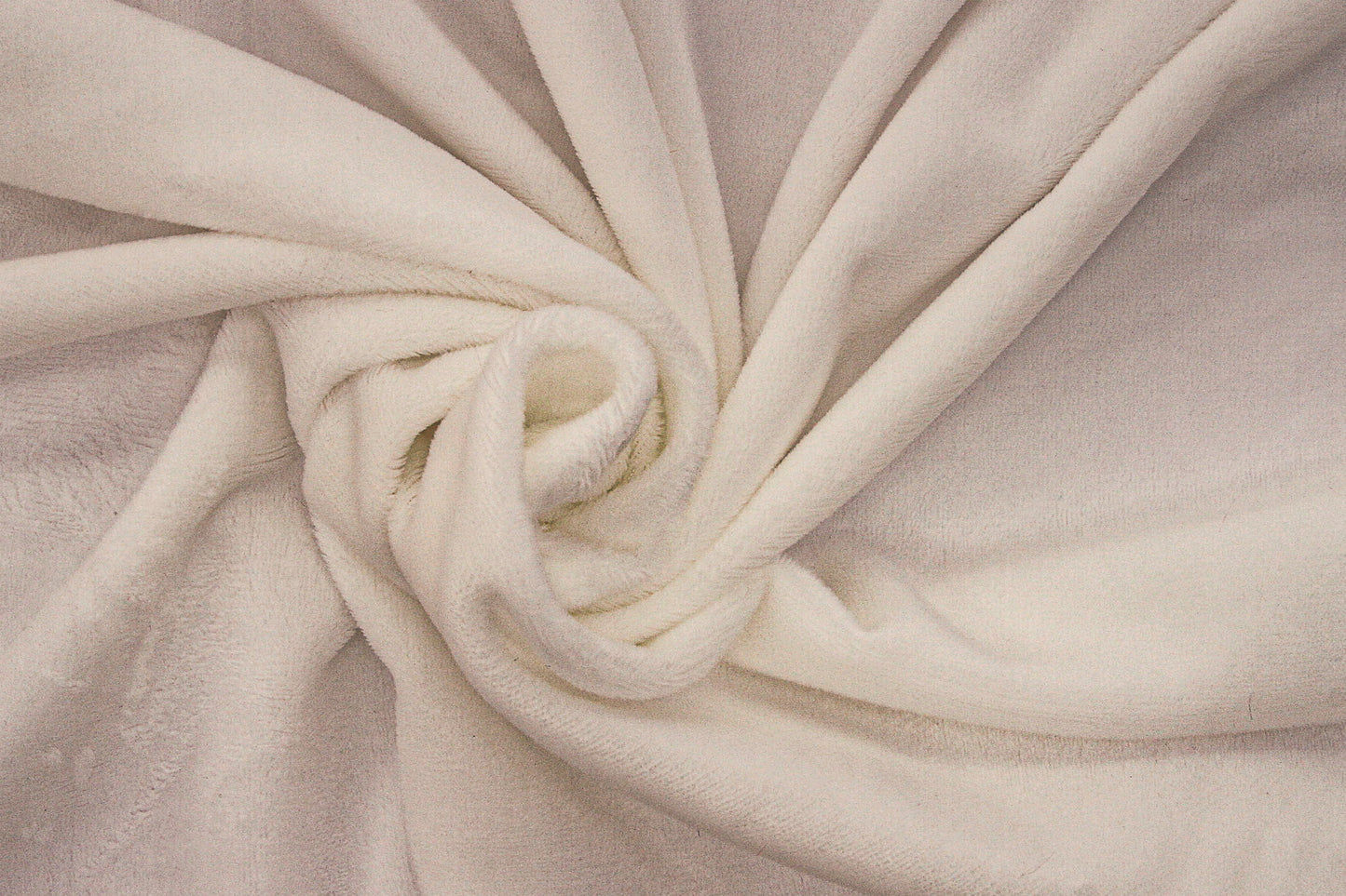 Tela de peluche microvelboa 2 mm 9051