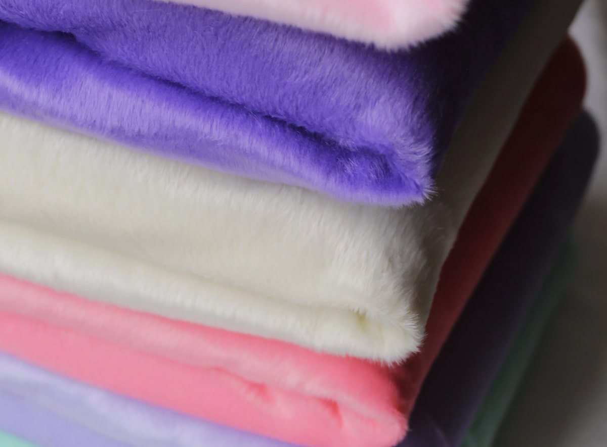 Tela de peluche velboa 2mm 9004